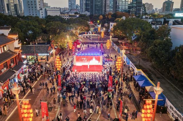 甬江潮：天封塔“亮”了，罗城“活”了