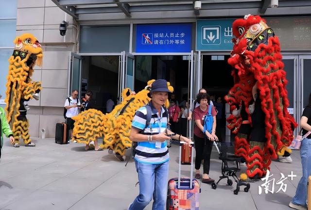 看海赶海玩海来汕尾！500多名香港游客沉浸体验“山海湖城”魅力