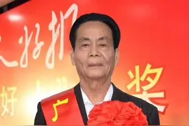 39年坚持做善事行大爱图片