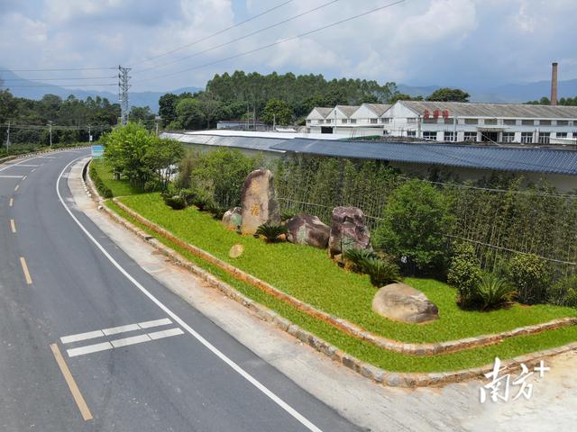 划出“10米清拆线”，整治走心更走实丨擦亮城市“窗口” 力争进“门”见美③