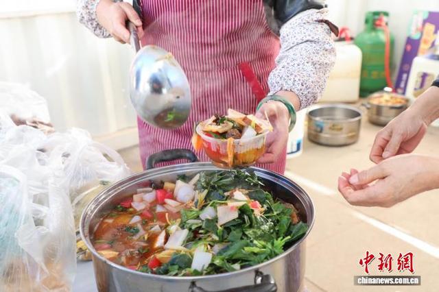 青海西宁：民众重温传统美食文化记忆