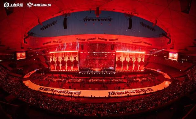 超六万人“鸟巢”见证传奇六连冠 成都AG超玩会成功蝉联2025KPL年度总决赛冠军