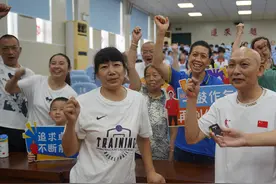 川籍运动员邓智舰首棒起跑！中国队闯入男子4X100米接力决赛图片