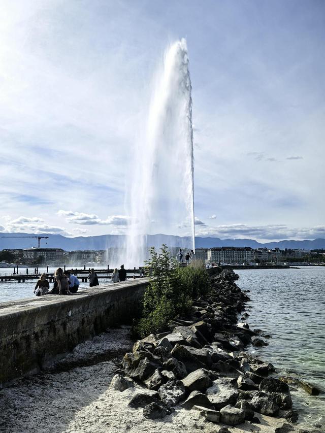 晚潮｜日内瓦湖上的时间寓言