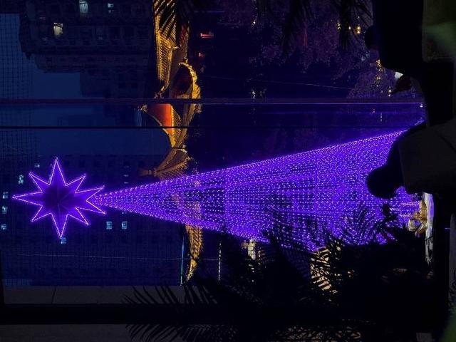 成都香格里拉流光盛宴 · 见证圣诞璀璨奇遇