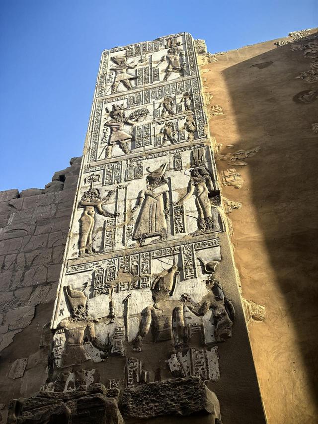 晚潮｜“迷失”在卡纳克石柱森林中