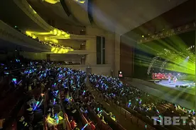 精彩！20首西藏优秀主题歌曲在西藏大剧院上演图片