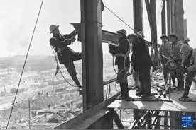 北疆草原上成长壮大的钢铁巨人：包钢70年影像志图片