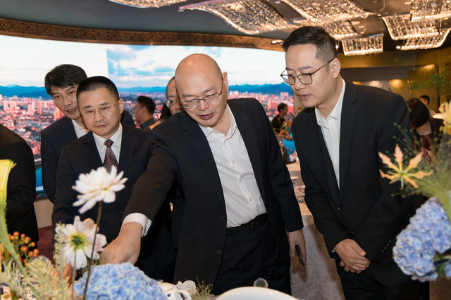 瓷茶戏融合、沪景文化共鸣 2025景德镇瓷博会“1819嘉年华”带你解锁陶瓷盛宴新玩法