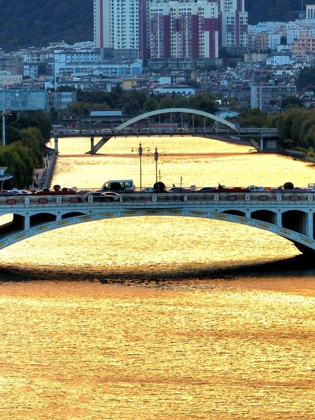 初冬的大理是这样的→