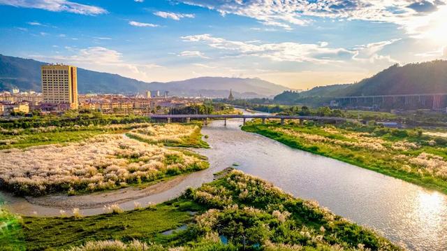 云南德宏梁河：创新推出8项旅居优惠政策，打造“旅居经济”新业态