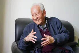 中国第一代核潜艇工程总师黄旭华逝世，“人民海军”等多方悼念图片