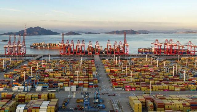 领航中国·2025丨坚定不移办好自己的事