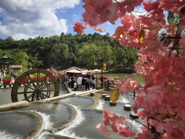 贵安车田问仙谷国庆人气火爆 打造仙侠国风文旅新体验