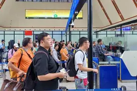 中泰互免签证半年，磨憨出入境泰国籍旅客占比超74%图片