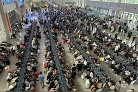 候机楼全是共享按摩座椅，“一眼望不到头”！太原机场致歉：在改了图片