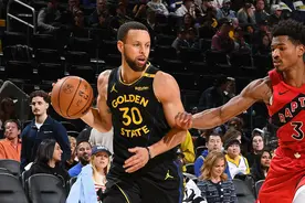 追梦谈库里伤势：全队都能听到他重摔倒地的闷响 太可怕了图片