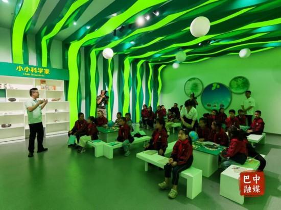 光雾山：不只看红叶⑫ ｜ 红叶之下，深藏亿年的地质密码等您来探！