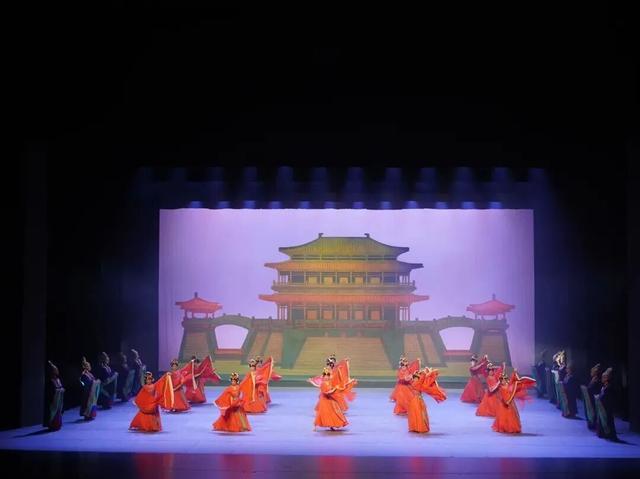 “壮美广西 浪漫北部湾”——2025年广西精品剧目巡演暨文化旅游宣传推介活动走进西宁