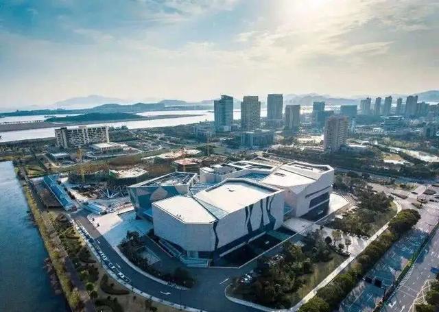 连休五天，浙L大部队已到……