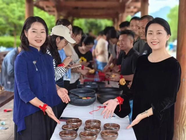 这里的柿子可以摘！代溪镇，距四坪仅12公里，2天1夜烹茶酌酒，玩转非遗！