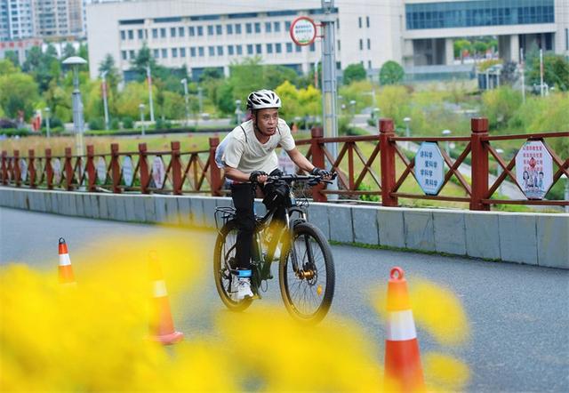 2025年贵州红・山水越野挑战赛（镇宁站） 四海选手共赴“甜蜜康养之旅”