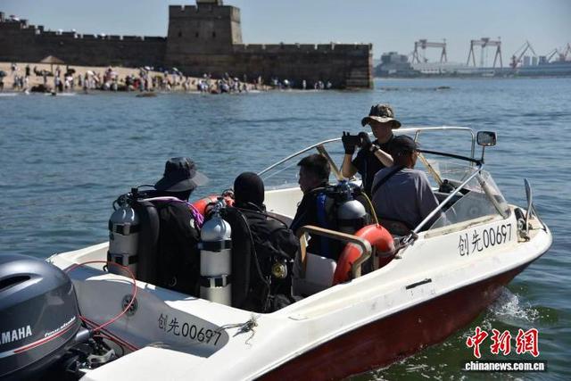 守护蔚蓝渤海 秦皇岛“海洋卫士”自费深潜清污