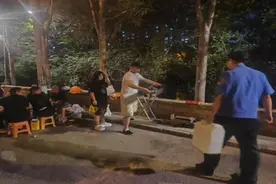 油烟弥漫、噪音不断，丰台“露烧清零”行动还居民清净图片