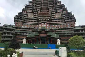 贵州独山县“天下第一水司楼”新动向：酒店改造项目再招标图片