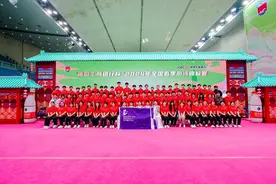 奉献青春力量！大学生志愿者助力青岛体育名城建设图片