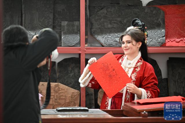 冬日逛古镇 乐享慢时光