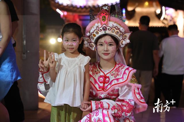 广济桥夜游常态化开放！英歌舞、工夫茶、潮乐齐上阵