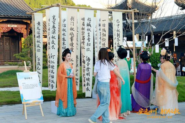 赏金秋庆双节丨四川推出全域全业态秋季“文旅+”新产品