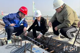 湘潭下摄司大桥北引线施工正酣图片