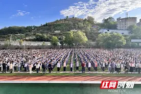 邵阳市第三中学举行升旗仪式暨“新时代好少年”宣讲图片