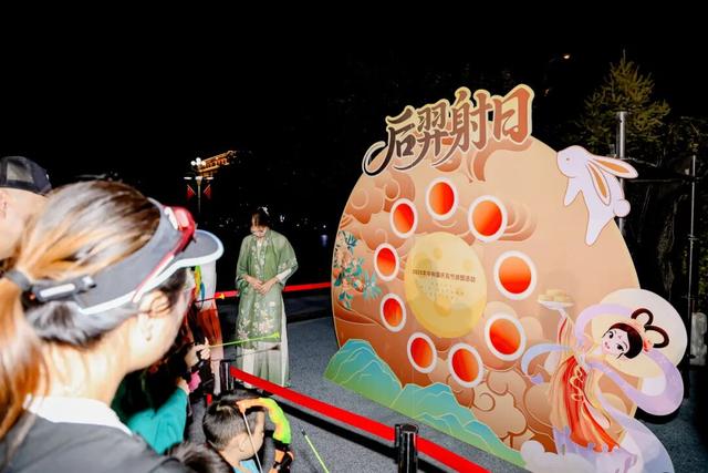 最后一天！今晚8点亲眼见证嫦娥奔月！打卡表演做游戏都在这儿了