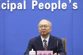 新闻发布会｜网友关心的“养老带娃”和“救助标准”，有答案了！图片