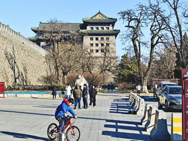 冬日午后，来明城墙遗址公园邂逅静谧时光