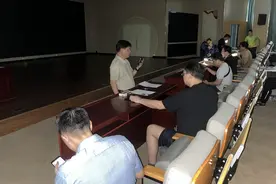 广西现代职院：党委领航堡垒强 师生同心抗洪灾图片
