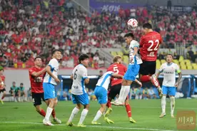 费利佩进球，成都蓉城主场与青岛西海岸握手言和图片