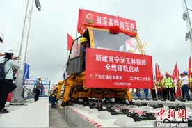 南深高铁南玉段全线开始铺轨 通车后南宁至玉林只需50分钟左右图片