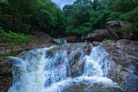 临沂：沂蒙山龟蒙景区图片