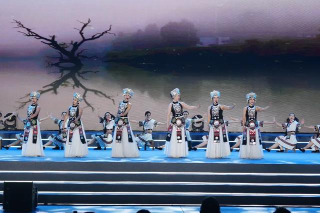 宣恩：文化力量托举民间精彩！