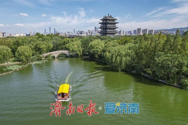 一年四季 泉在济南丨秋游大明湖，画舫入画来