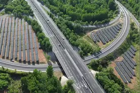 山东电建一公司承建山东高速光伏项目实现全容量并网图片