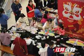 做青团、绘纸鸢，非遗技艺“话”清明图片