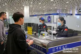 今年以来深圳免签入境外国人超60万人次 同比增长超7倍图片