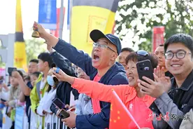 “兰马”赢麻了！图片