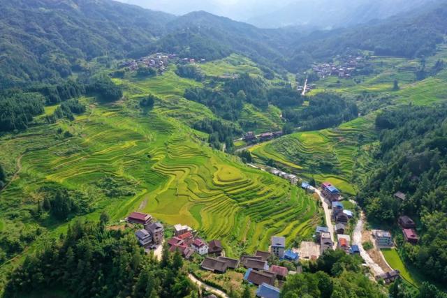 高清壁纸丨苗乡风景美如画