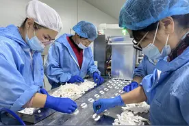 大消费年终盘点｜千亿化妆品产业这一年：内卷求生、创新蝶变图片